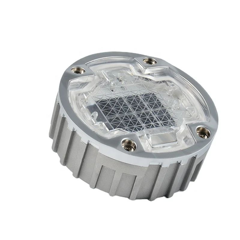 LED solaire en alliage d'aluminium PC Poteaux IP68 étanches Niveau 2V Voltage 0,825KG Source lumineuse