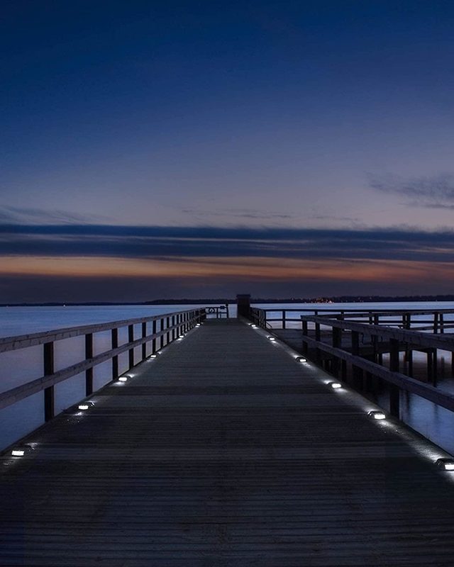 Lumière de quai solaire LED en aluminium, lumineuse blanche, de qualité industrielle Voltage 2V