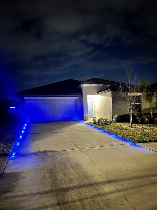 107*95*23mm Solar Powered Road Stud Light LED Réflecteur de la lumière du sol