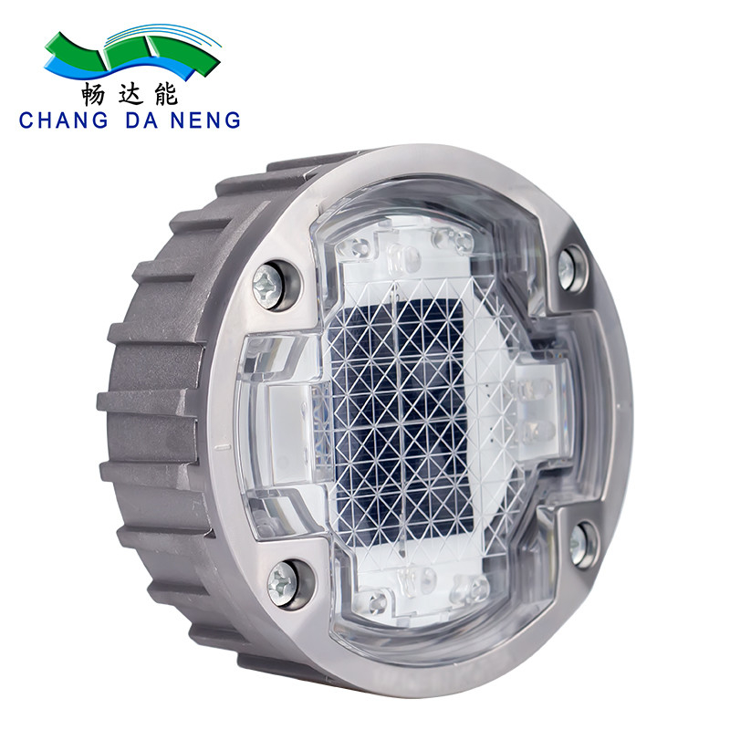 Épouvanteur solaire LED alimenté par batterie Ni-Mh pour une visibilité et des performances optimales sur la route