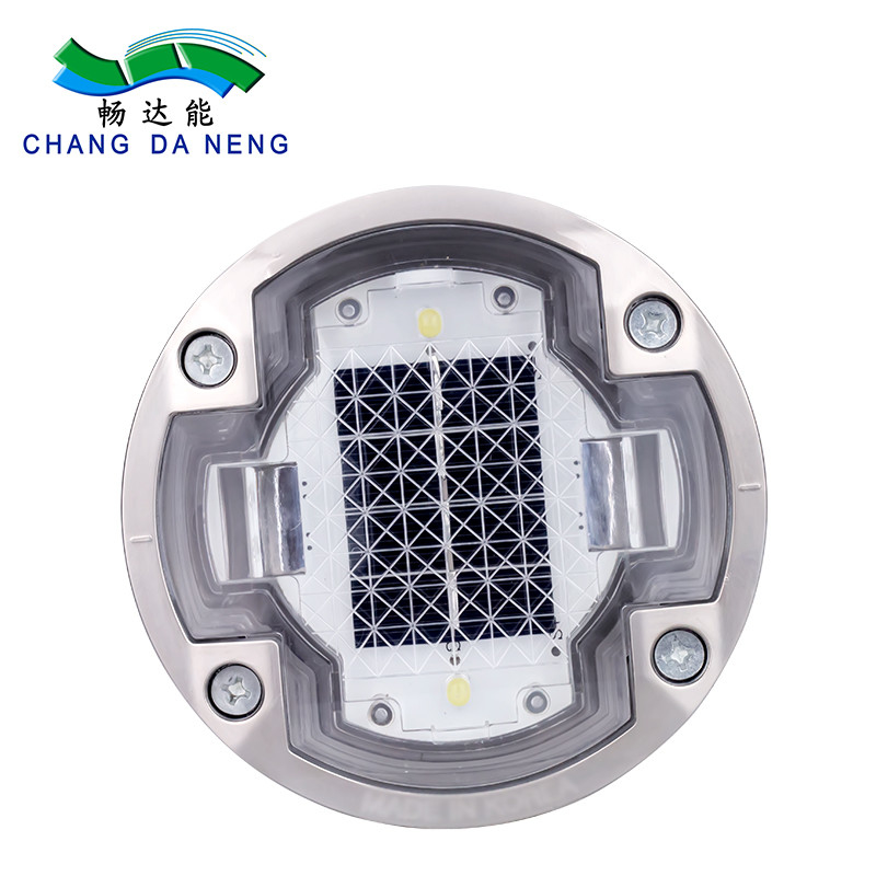 Épouvanteur solaire LED alimenté par batterie Ni-Mh pour une visibilité et des performances optimales sur la route