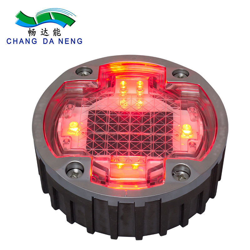 Épouvanteur solaire LED alimenté par batterie Ni-Mh pour une visibilité et des performances optimales sur la route