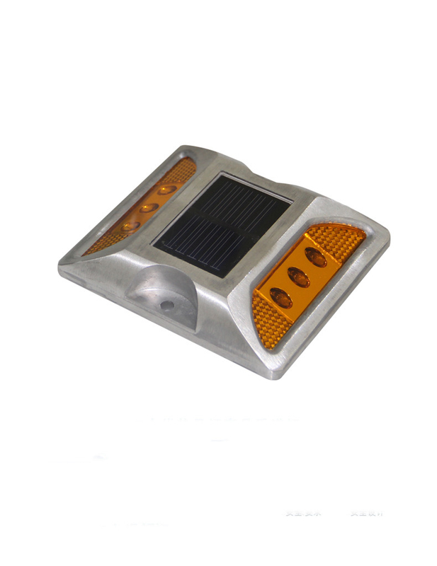 Blanc Jaune Rouge Bleu Vert 330g 2V LED Solar Powered Road Studs Température de fonctionnement -20C- 70C Alliage d'aluminium