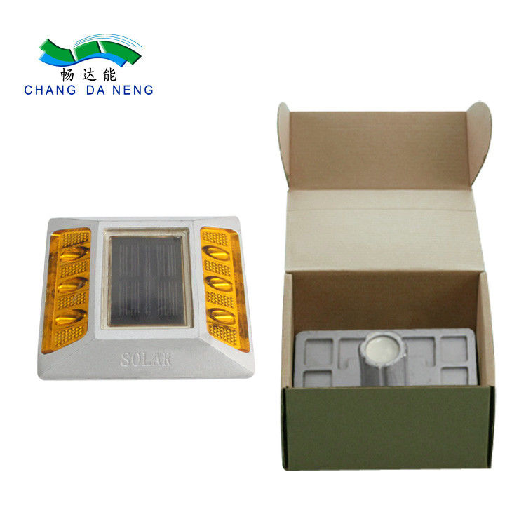 Marqueurs routiers solaires avec alliage d'aluminium et matériaux PC pour l'avertissement de sécurité