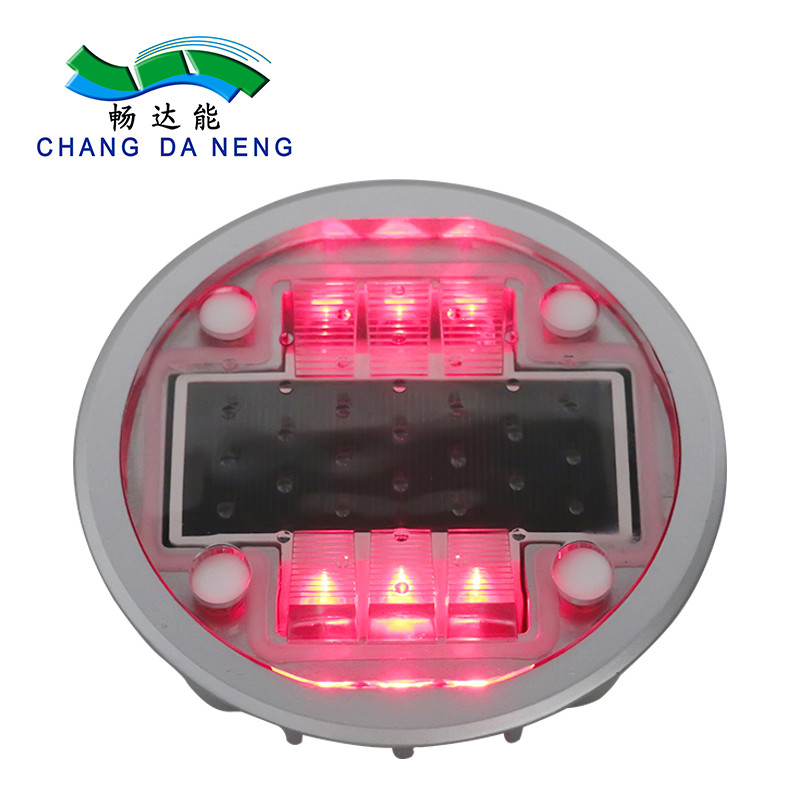 136*52mm Poteaux solaires IP68 source lumineuse LED imperméable à l'eau pour une température de -20°C à 60°C
