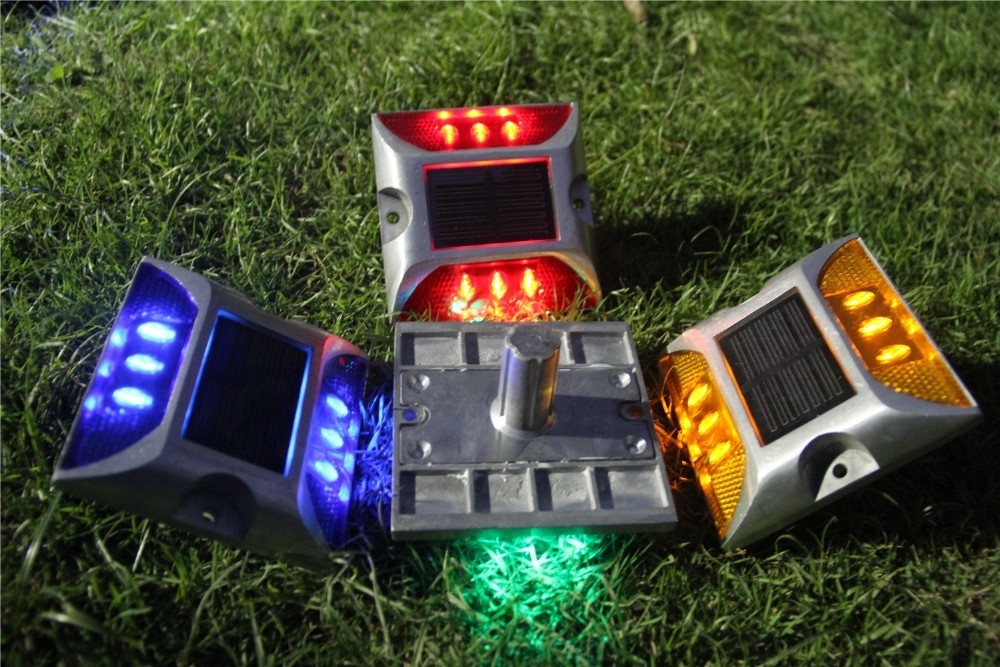 Réflecteur solaire de route en aluminium PBW LED pour l'avertissement de sécurité