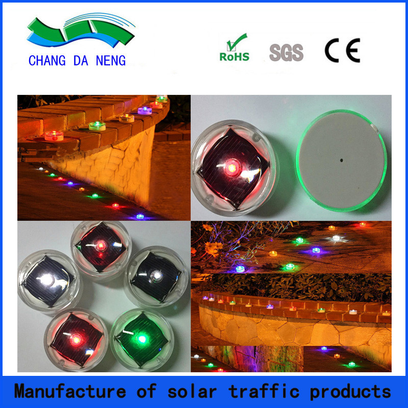 Lumière Sous-sol de l'aluminium routiers solaires rondes intégrées LED Light Beacon Marqueurs routiers