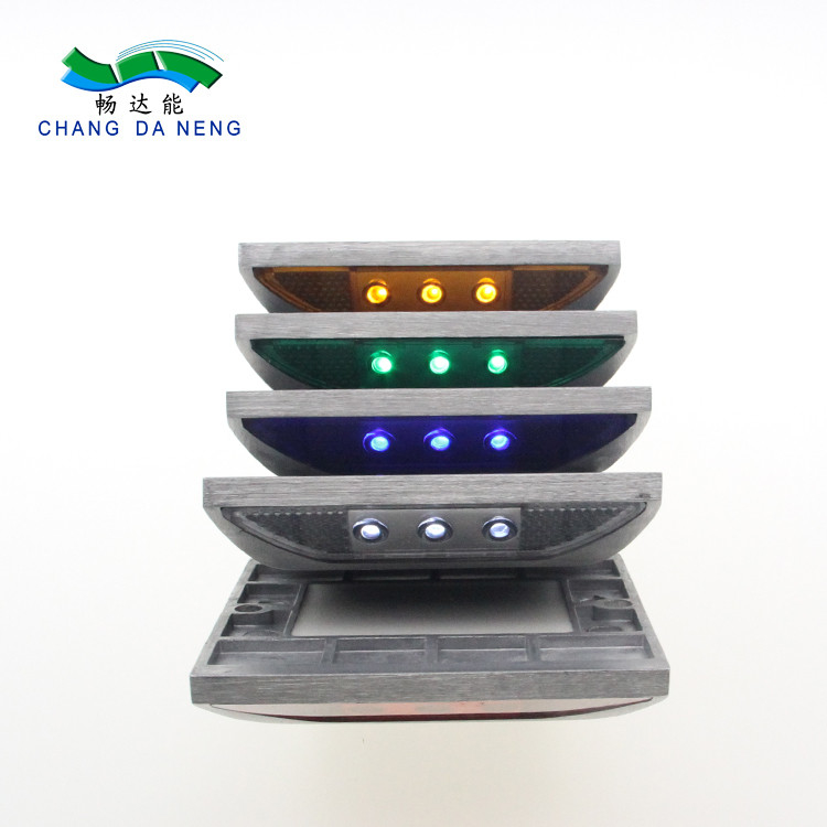 Cat Eye Aluminium Trafic solaire Réflecteur Strobe Lumière IP68 Autoroutes Couleurs multiples