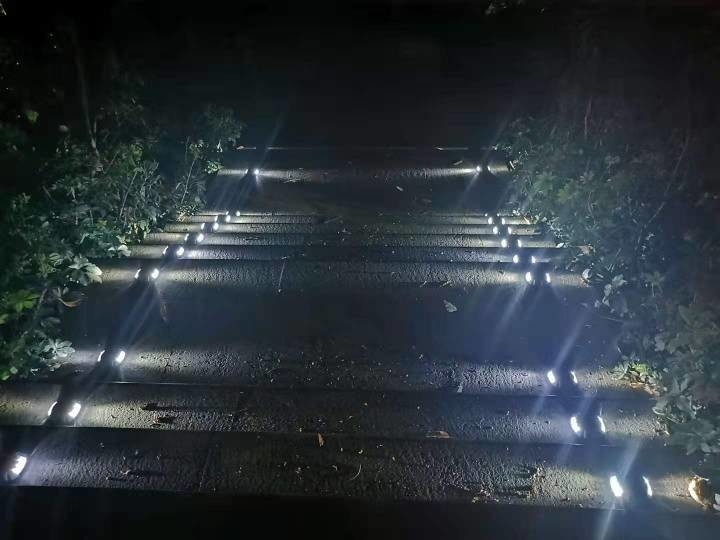 Lumières de roulement solaires à fer à cheval résistance aux chocs élevée