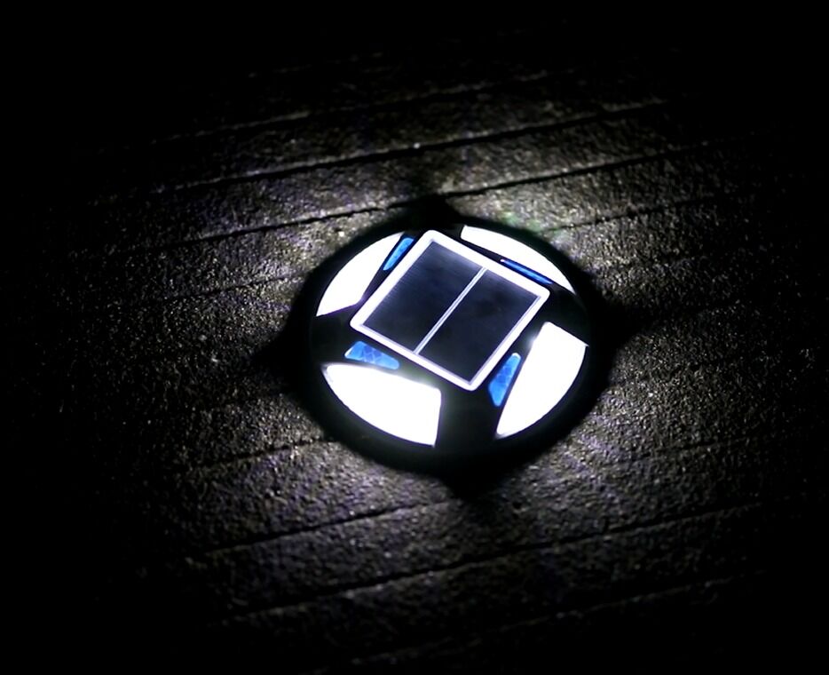 Éclairage auxiliaire résistant au vieillissement à 12 pièces LED pour la sécurité routière