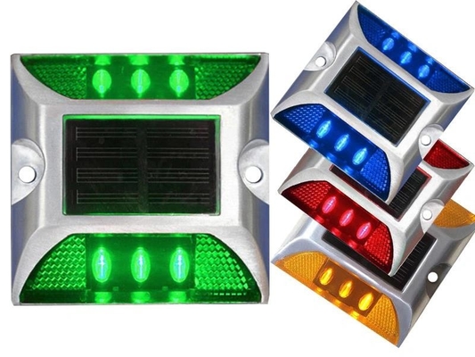 IP67 étanche à l'eau Sécurité routière LED solaire LED à œil de chat Réflecteur de la route