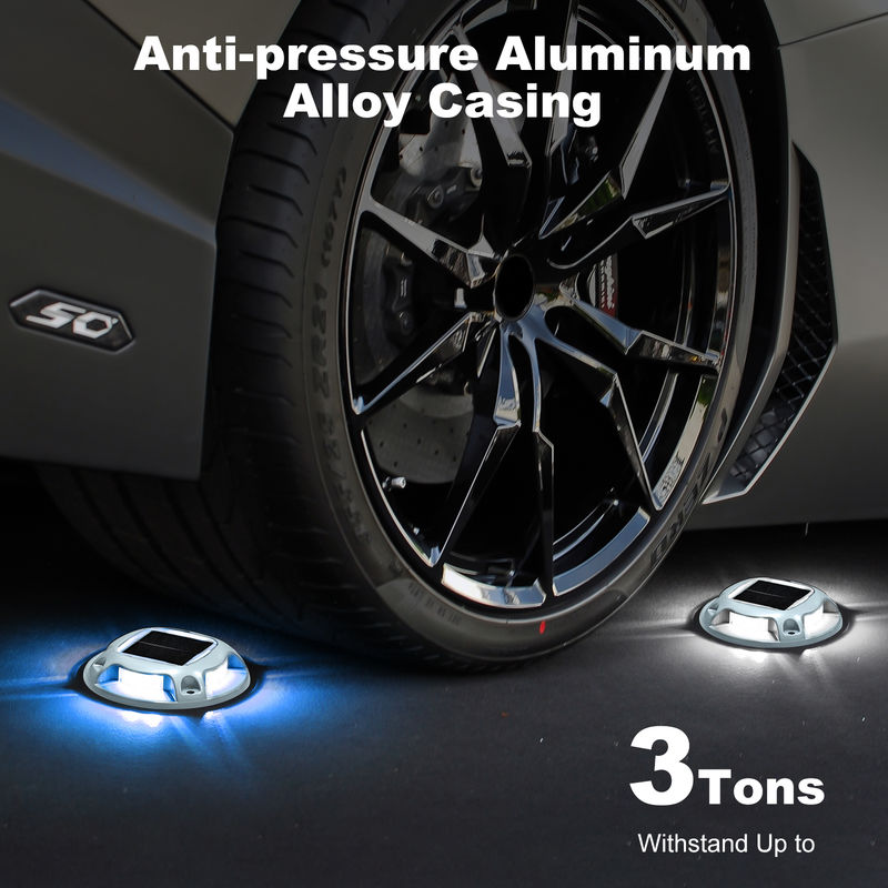 Lumière solaire extérieure avec LED d'alerte à la lumière du jour de 6000K et lumière de pont en aluminium imperméable à l'eau de 110 * 22,5 mm